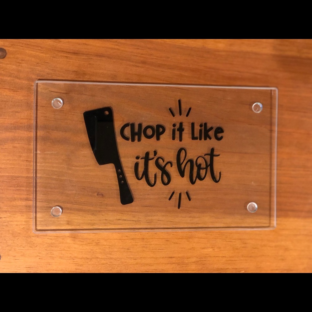 Glass cutting board